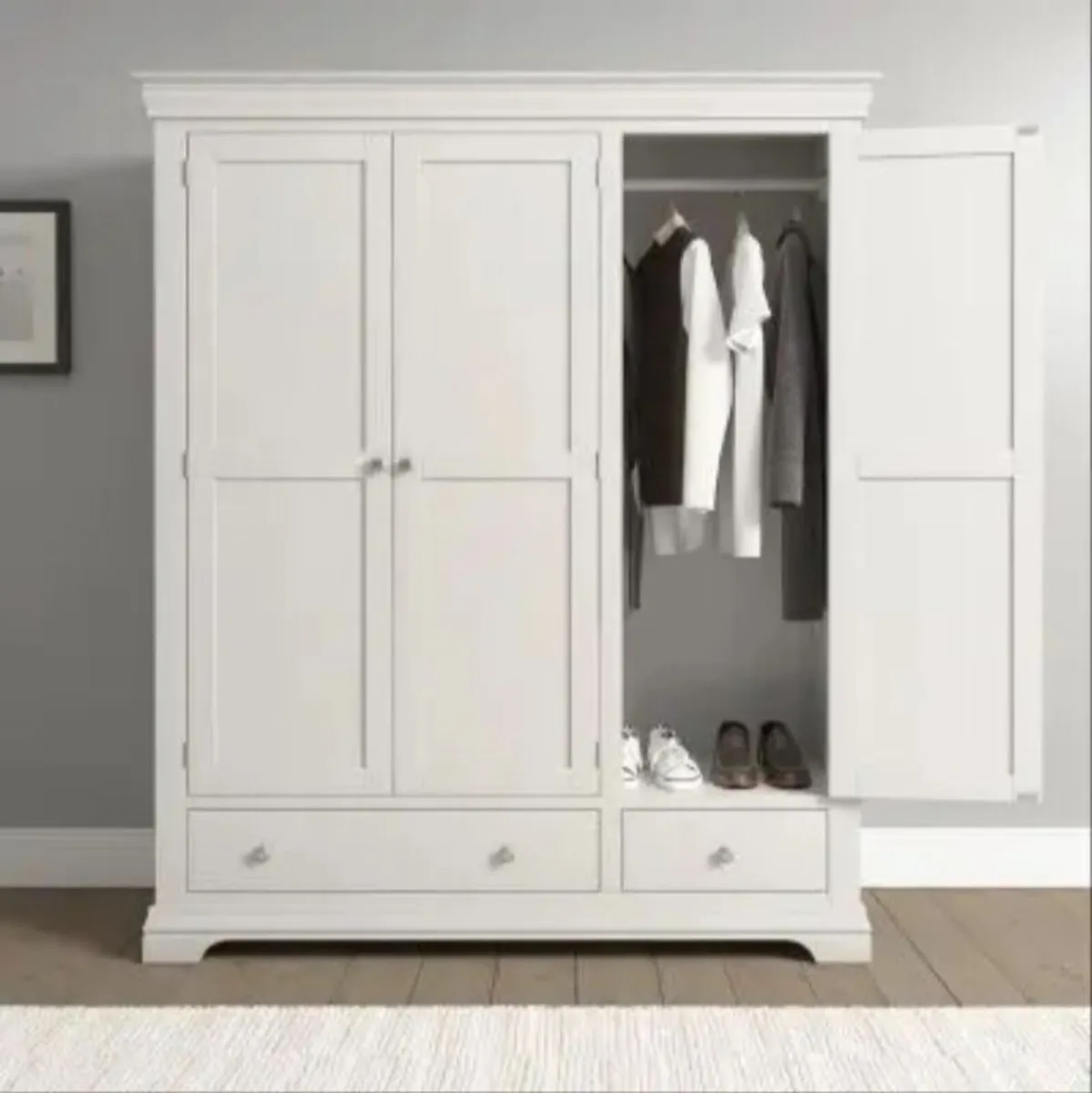 Bordeaux 3 Door Wardrobe Ivory - Image 2