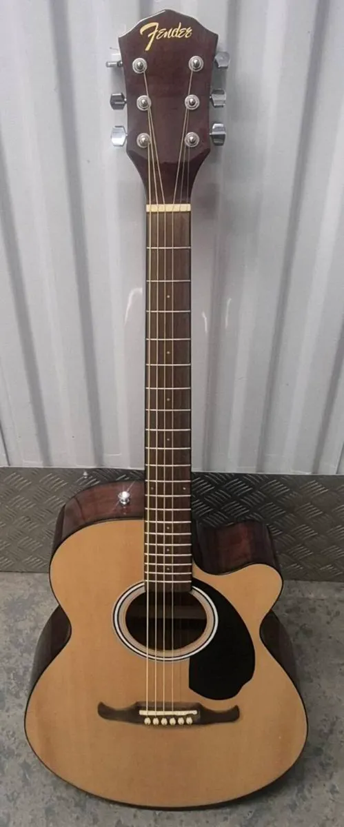 Fender FA135CE Semi Acoustic Guitar - Image 3