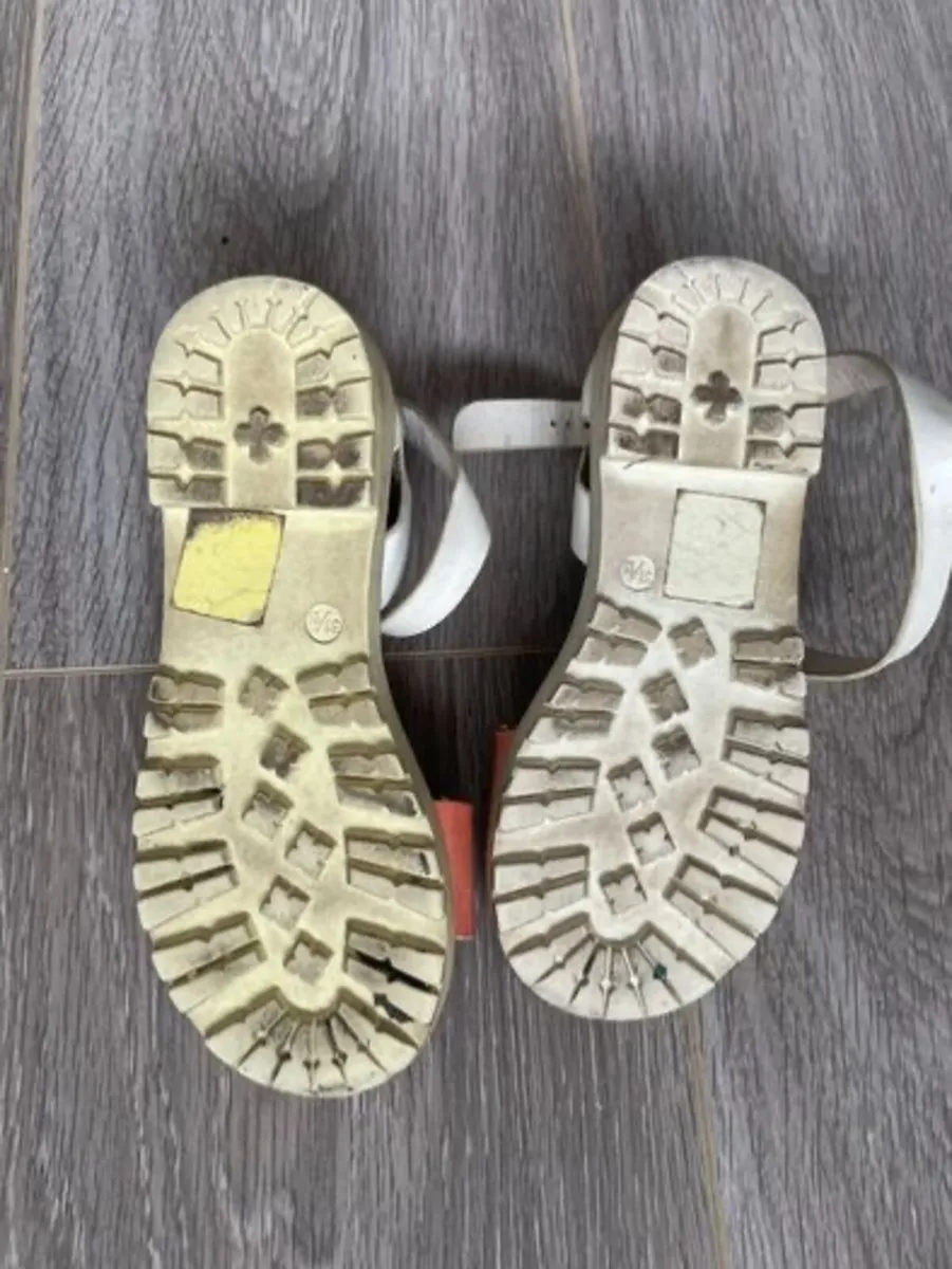 Girls Zara Sandals: Size 13 - Image 2