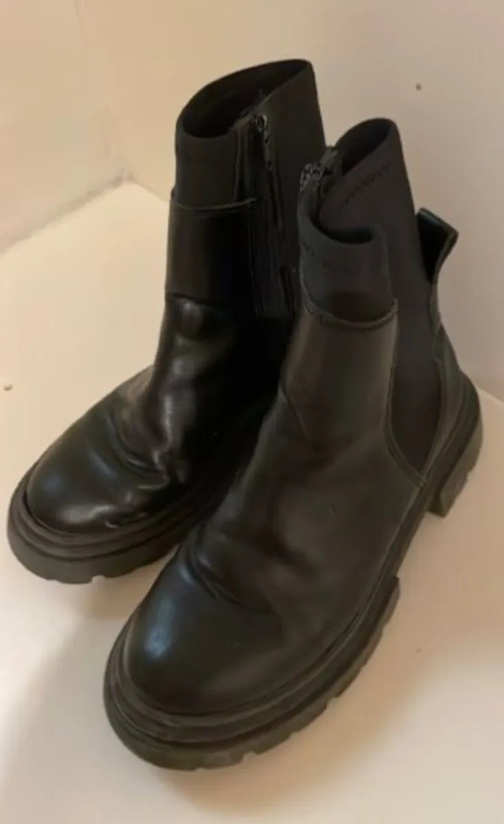 Zara Kids Black Ankle Boots: Size 32 / Size 13