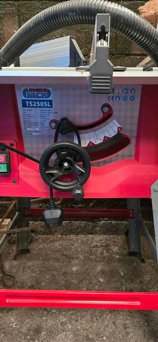 Table saw. - Image 2