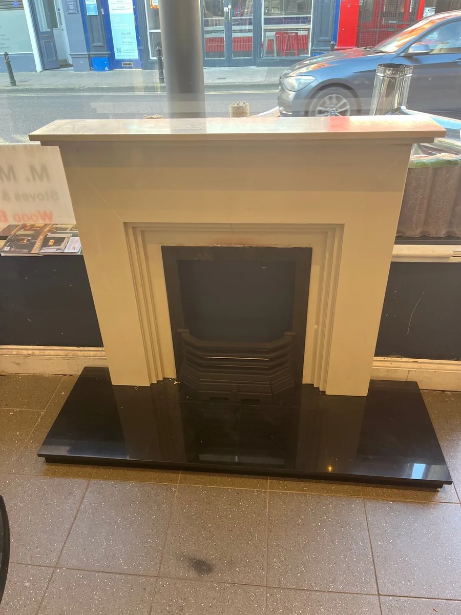 Fireplace Displays to clear €995 - Image 2