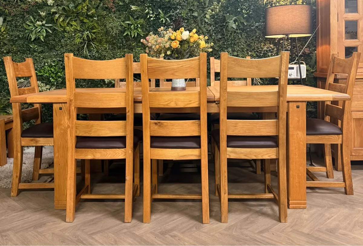 Large extending oak kitchen table & 8 chairs - Image 1