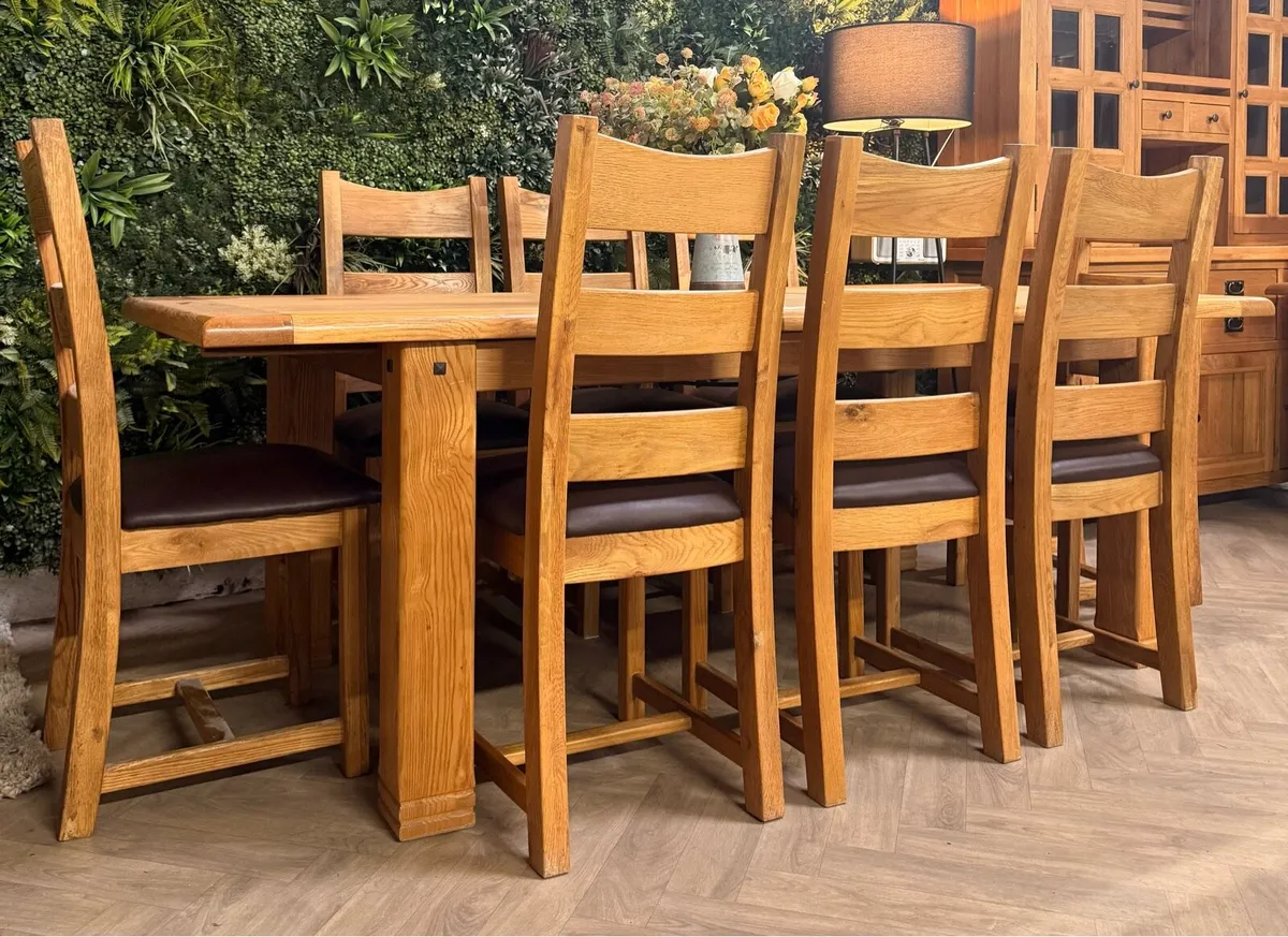Large extending oak kitchen table & 8 chairs - Image 2