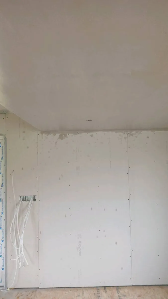 Plasterer - Image 2
