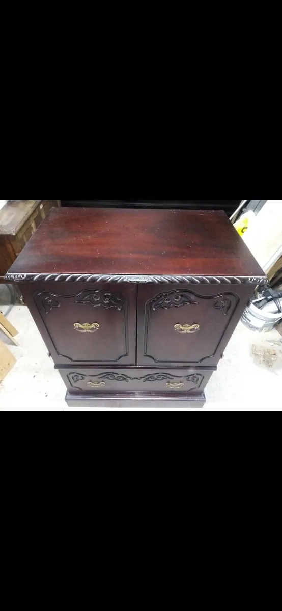 Cabinet - Image 2
