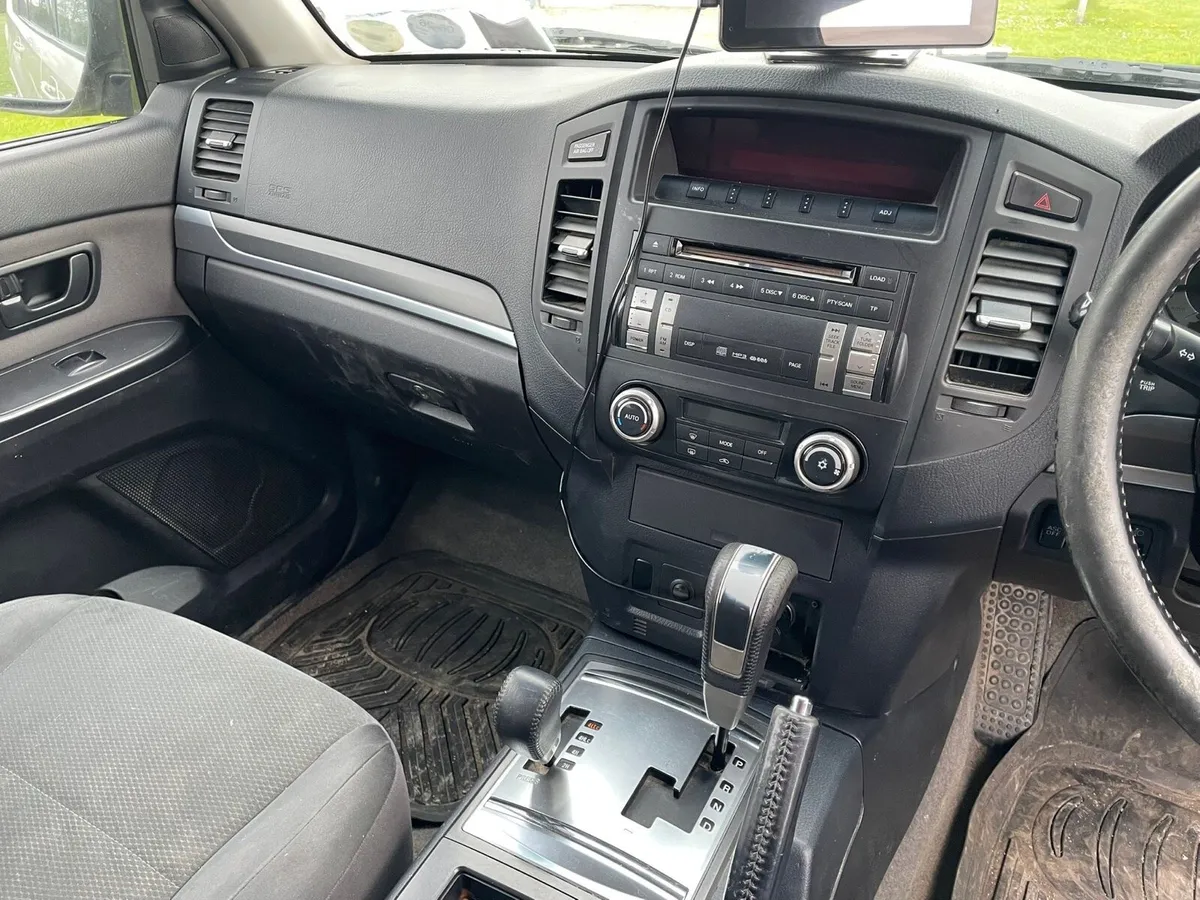 Mitsubishi Pajero 2007 - Image 4