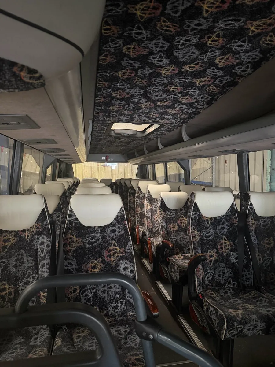 Renault master 16 seaters - Image 3