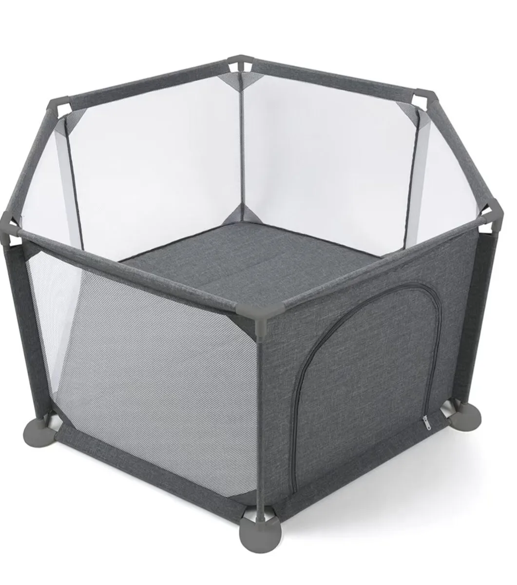 Large baby playpen - Image 1