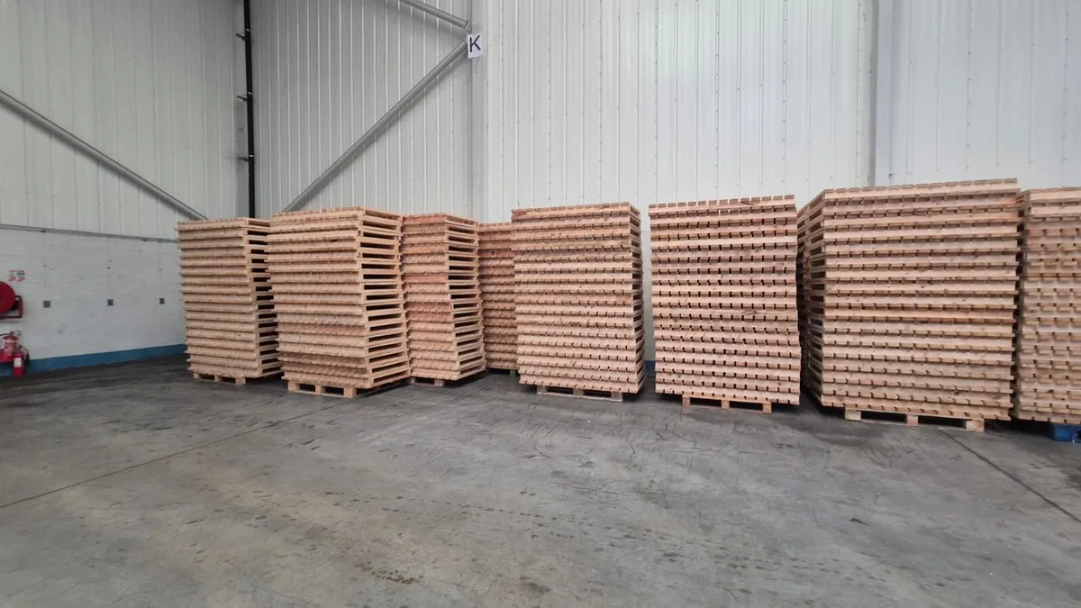 Mesh drop in panels - Image 1