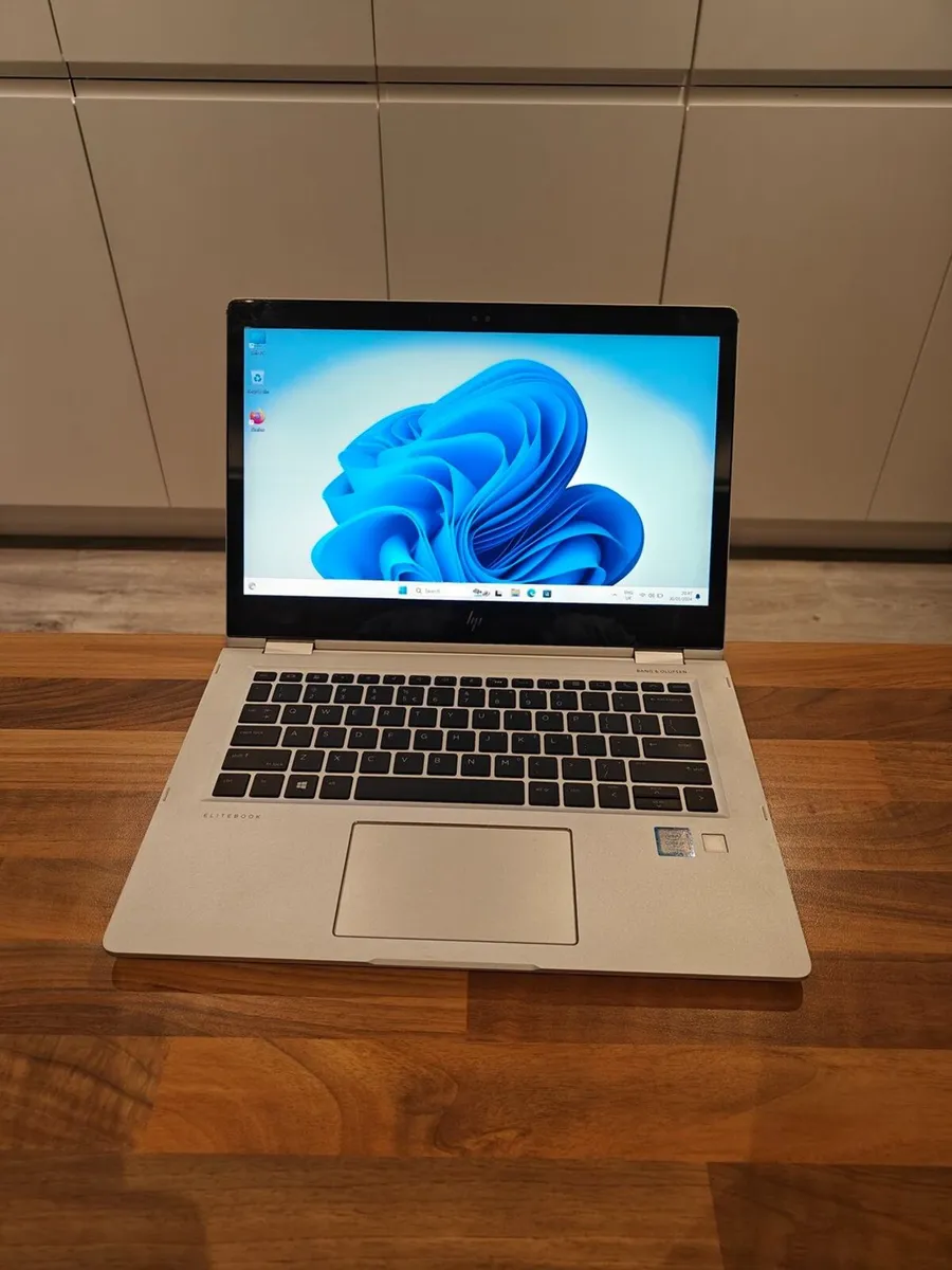 HP Elitebook x360 1030 G2 | i7 | 8GB | Touchscreen - Image 4