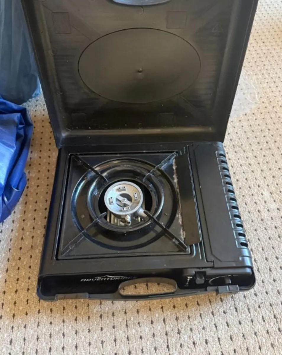 camping tent and chairs - Image 3