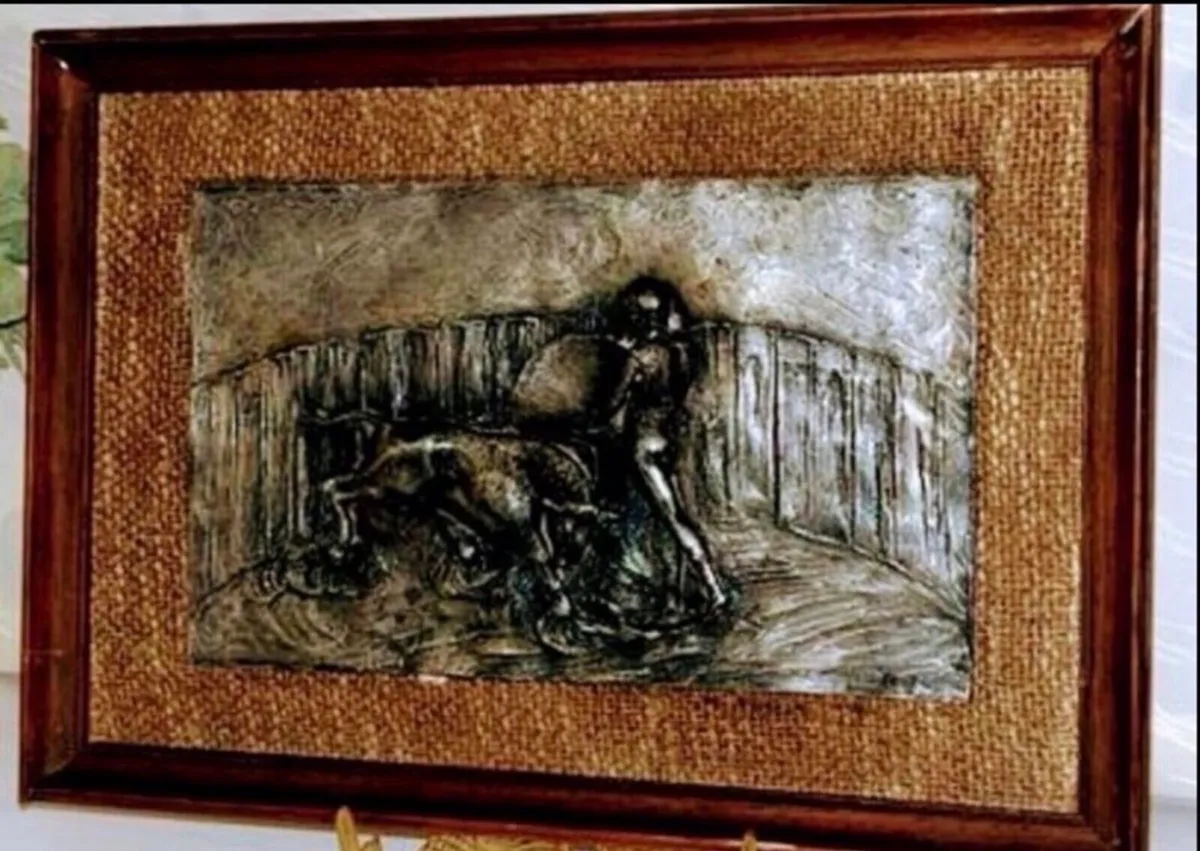 Vintage pewter wall hanging - Image 2