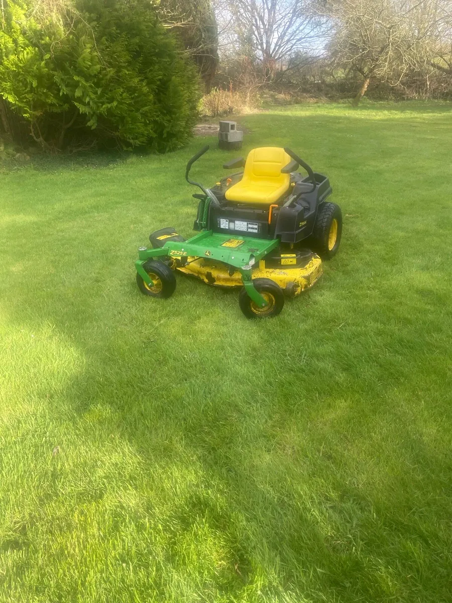 John Deere zero turn - Image 2