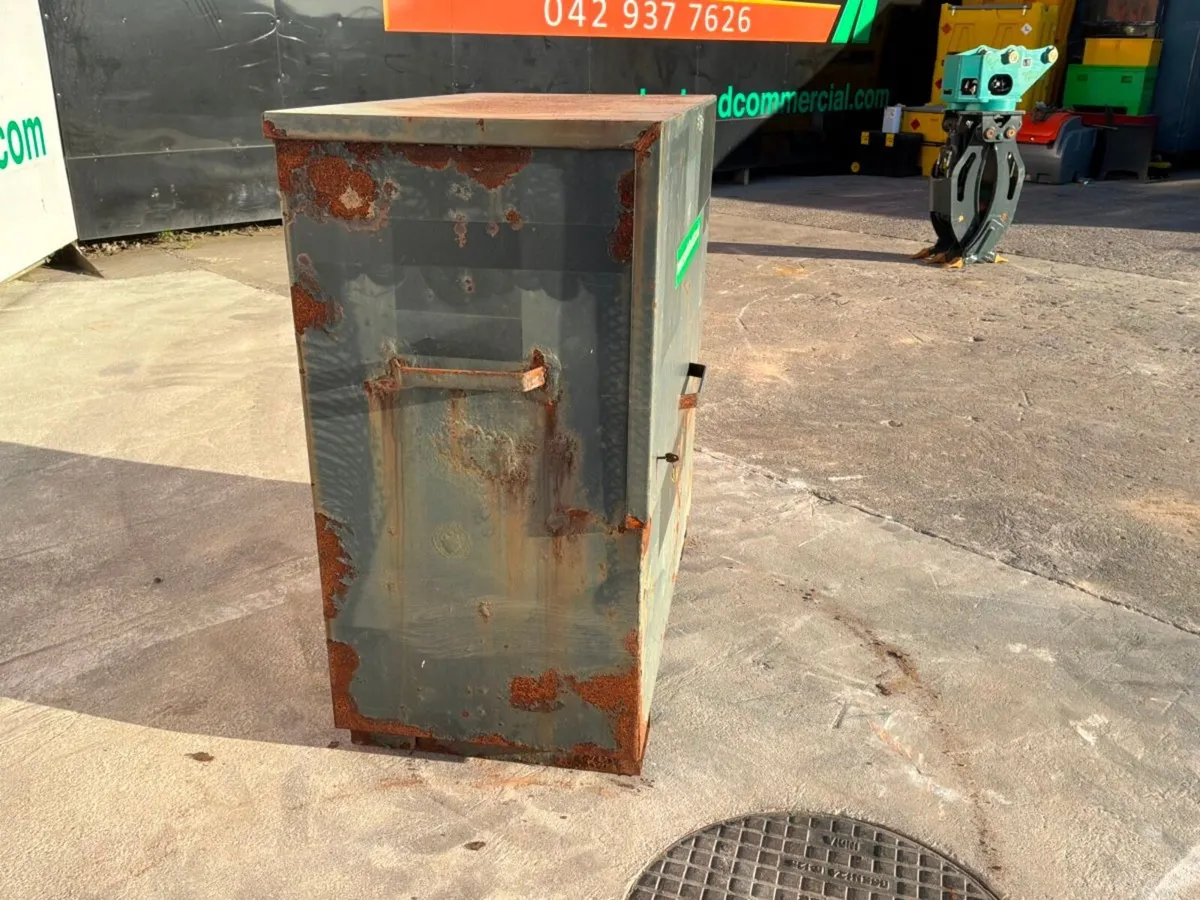ARMORGARD DOUBLE HEIGHT TOOL CHEST......1384t. - Image 3