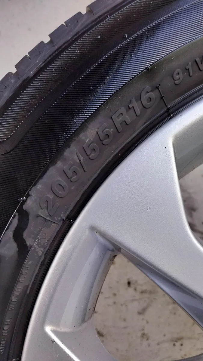 2016 Seat Leon 16" Alloy Wheels Set 205/55R16 - Image 3