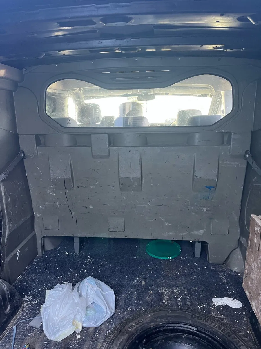 Vauxhall vivaro - Image 2