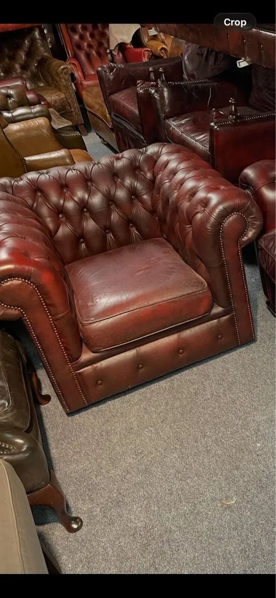 Original Chesterfield sofa - Image 2