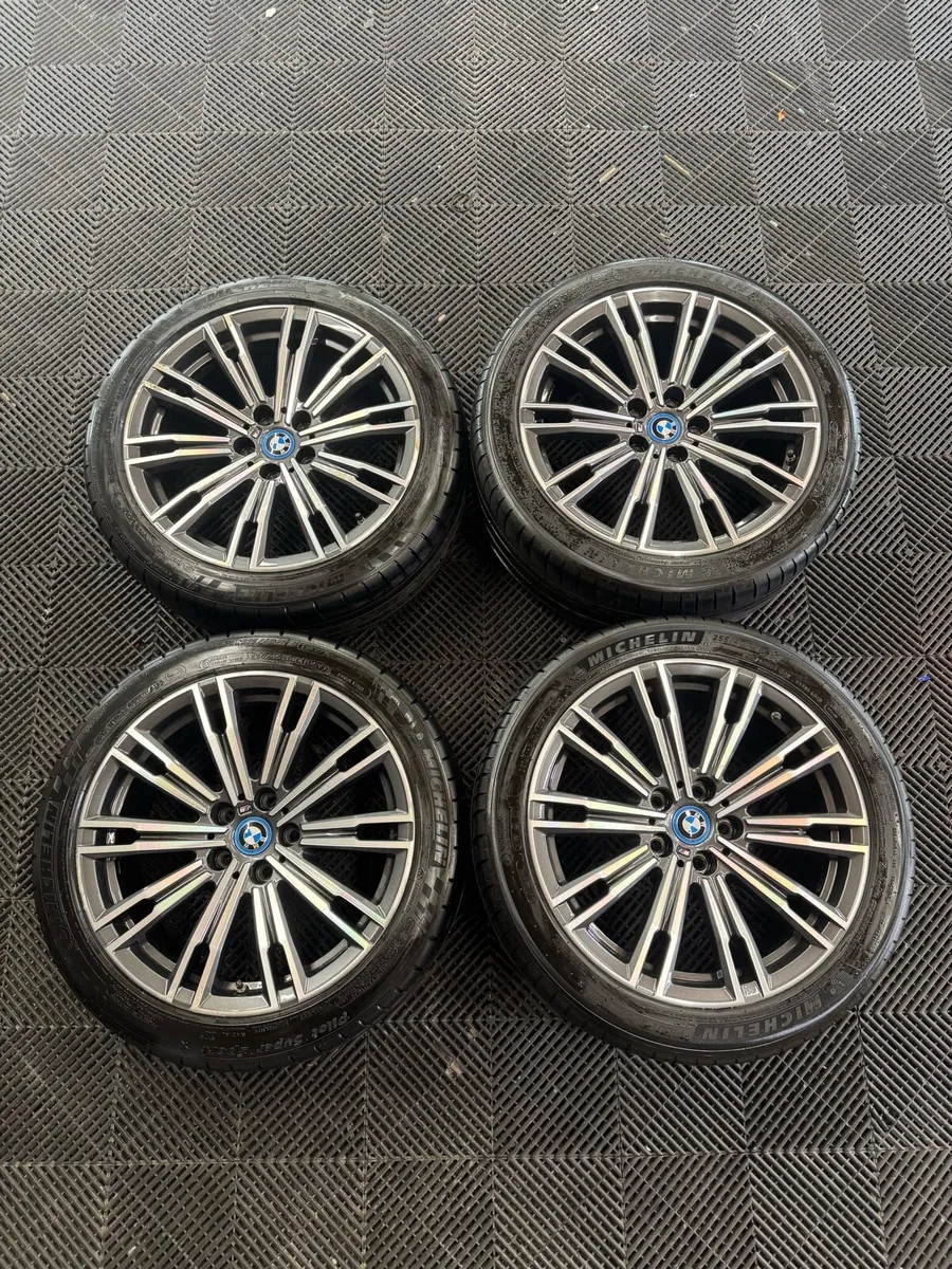 GENUINE 18” BMW Alloys & Tires - Image 2