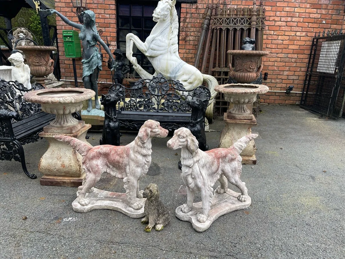 Beautiful dog statue - Image 4