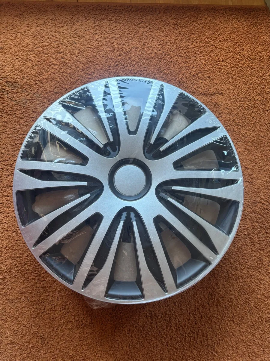 Petex Wheel Covers 15” NARDO silver and black - Image 1