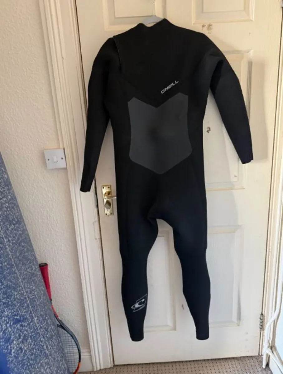 Wetsuit Large 5/4mm with boots, gloves and hood - Image 1