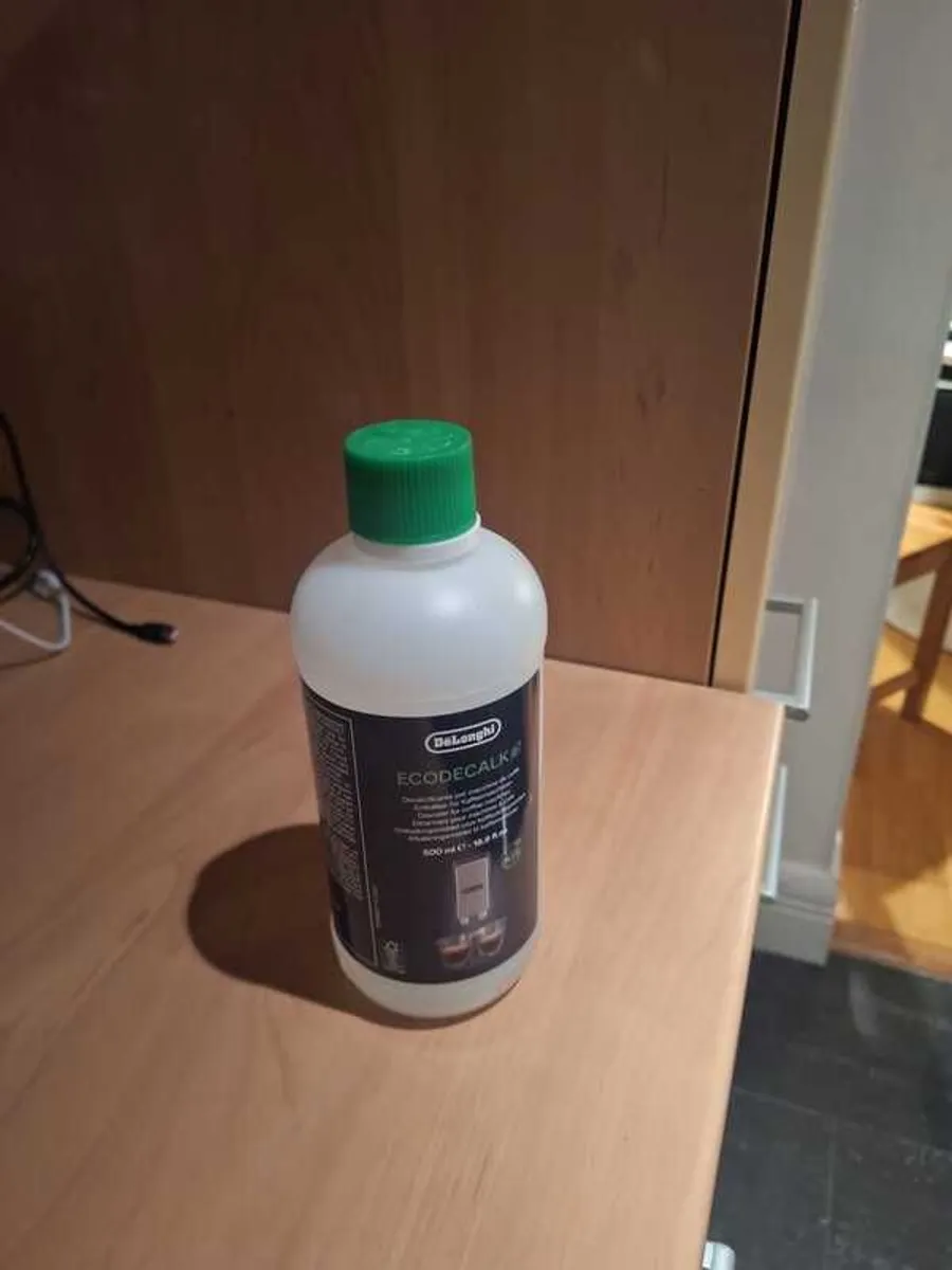 DeLonghi Stilosa EC230.BK espresso machine + accessories - Image 1