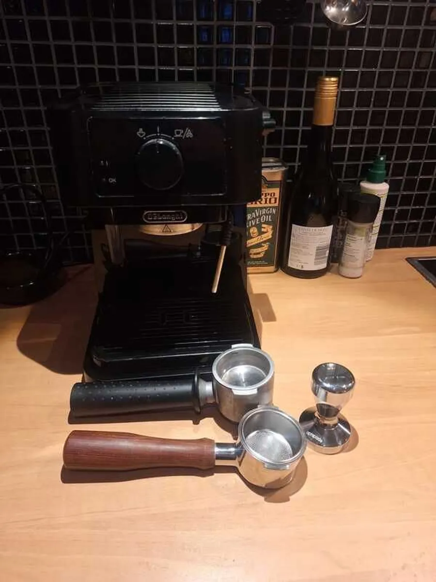 DeLonghi Stilosa EC230.BK espresso machine + accessories - Image 4