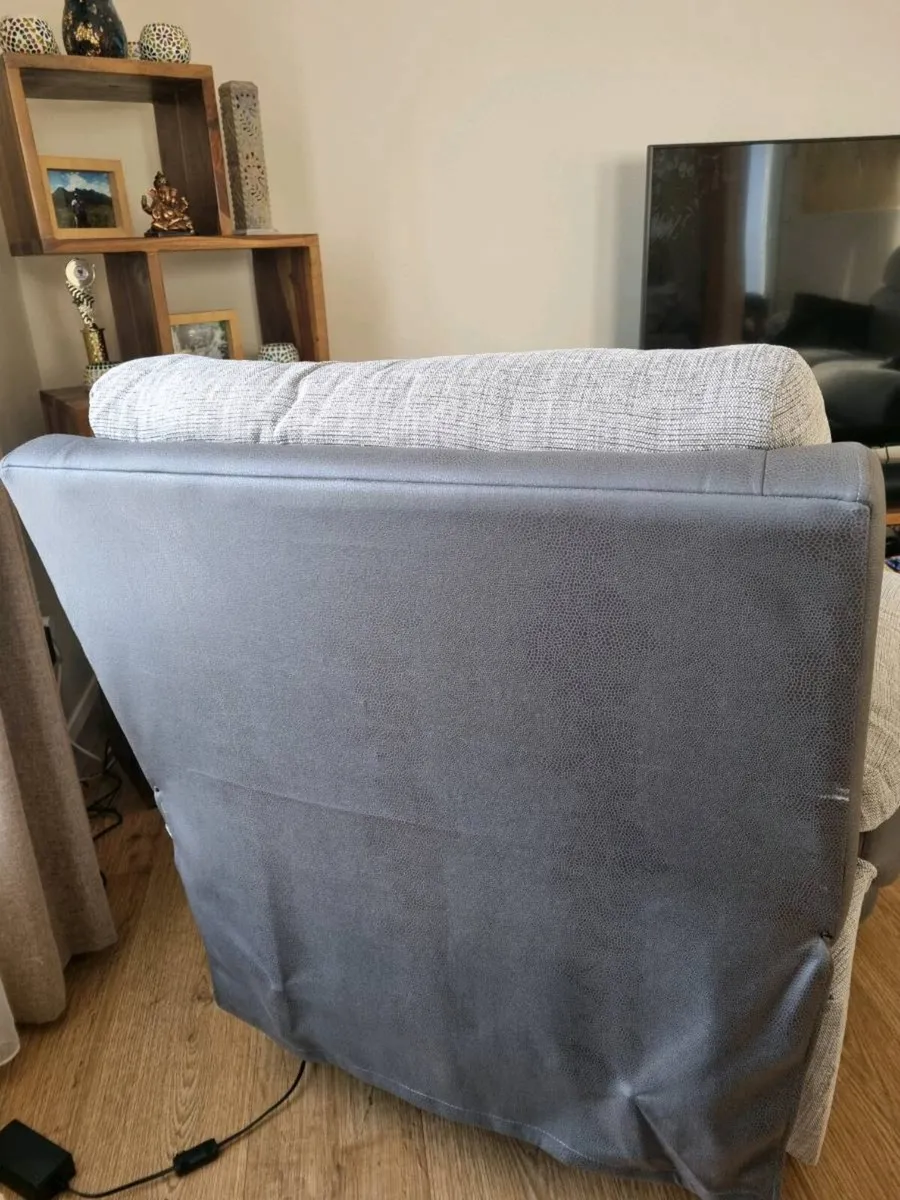 Electric single recliner sofa - Image 4