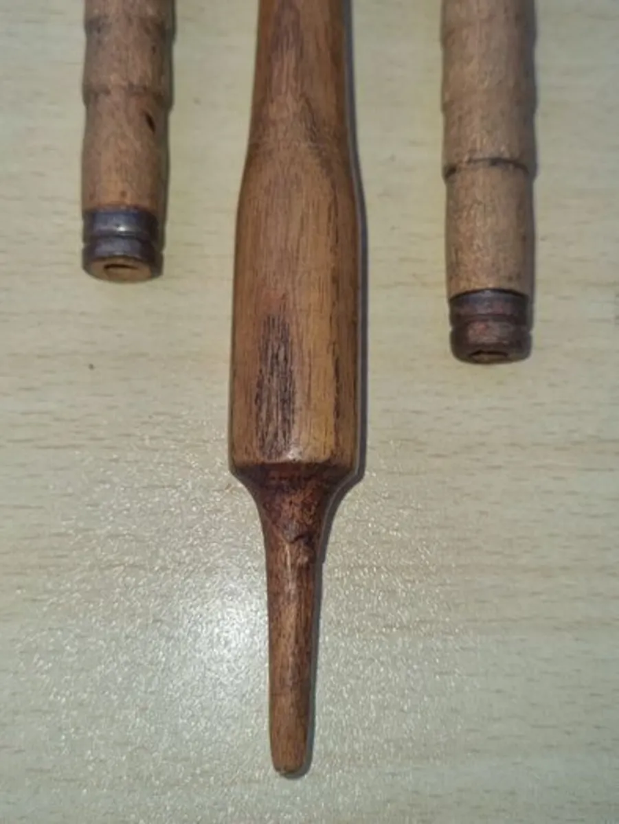 Vintage weaving spools turned into a toy - Image 3