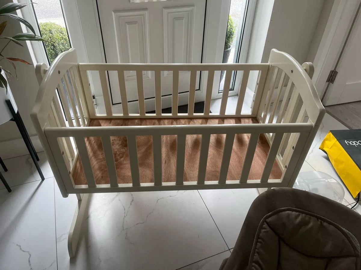 Few bits for a new baby - Image 1