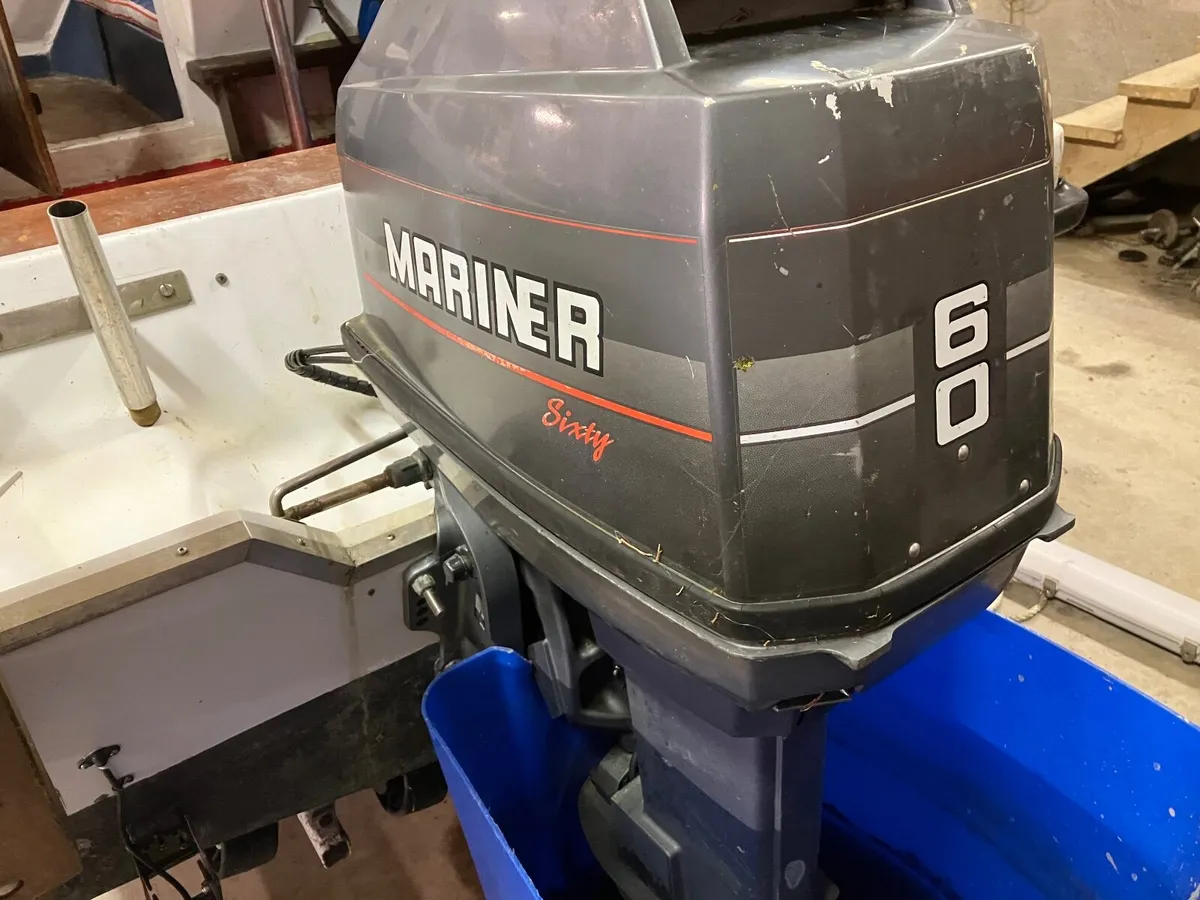 Fishing boat - Image 4