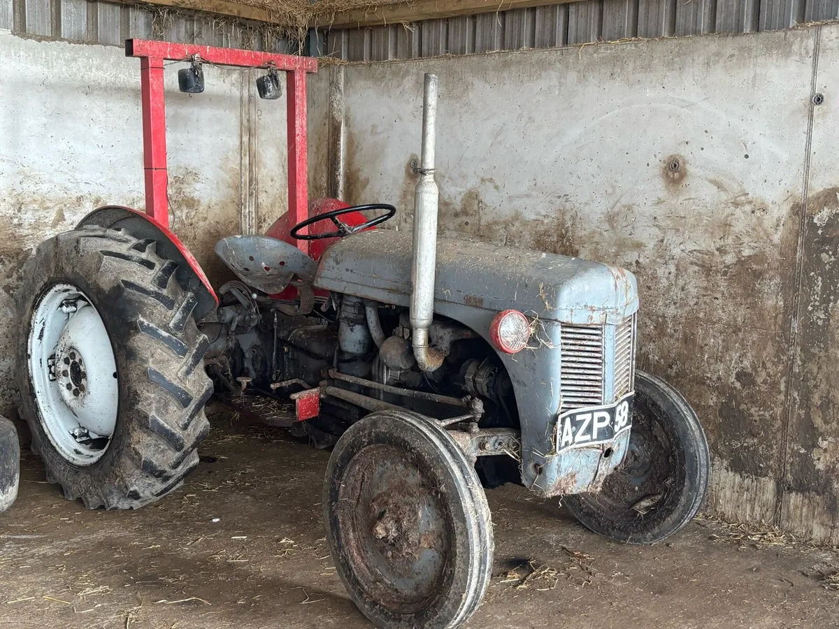 Ferguson 20 Diesel & other machinery - Image 1