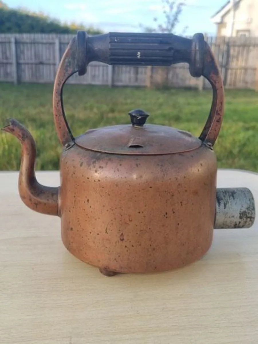 Vintage electric kettle made of copper - Image 1