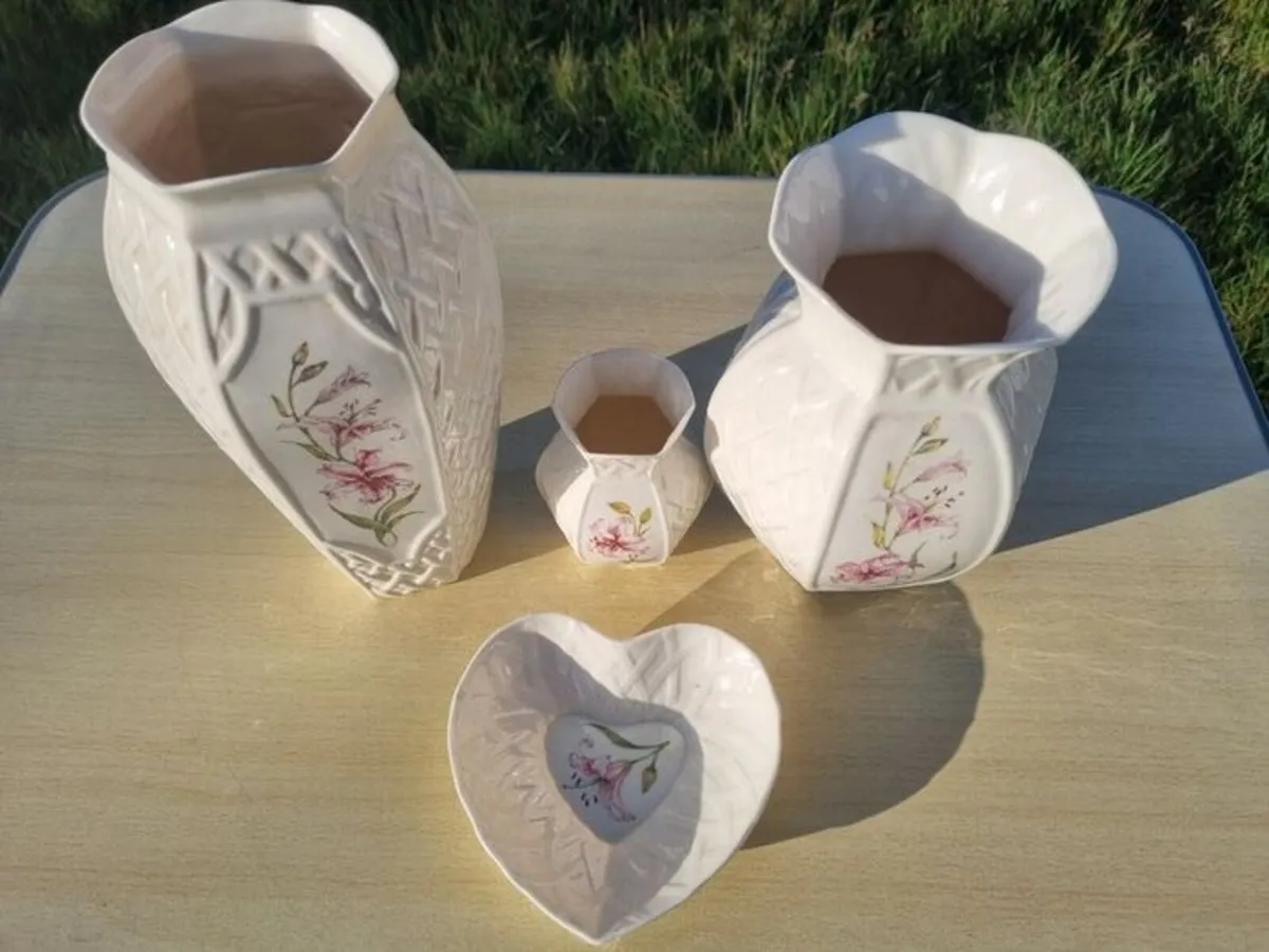 Country Trellis porcelain set by Belleek Pottery - Image 3