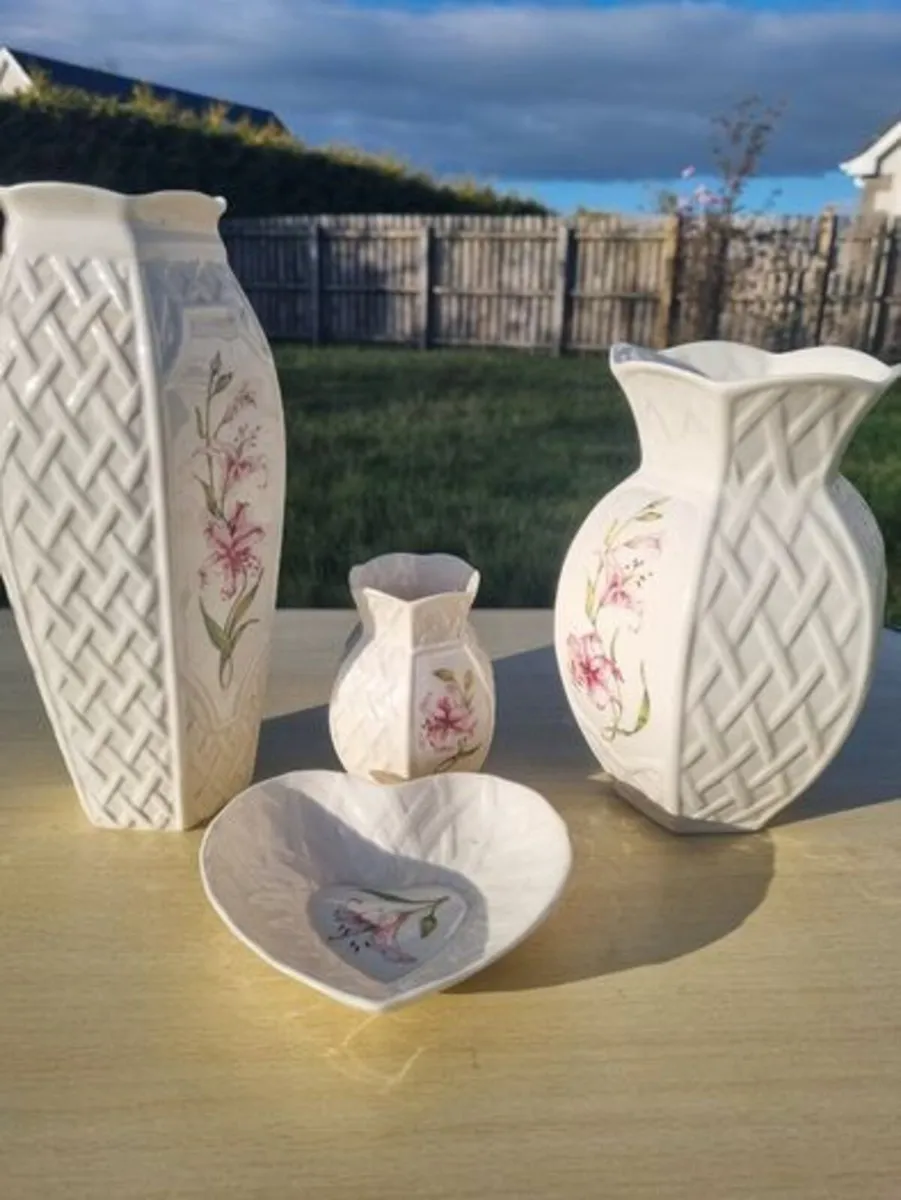 Country Trellis porcelain set by Belleek Pottery - Image 2