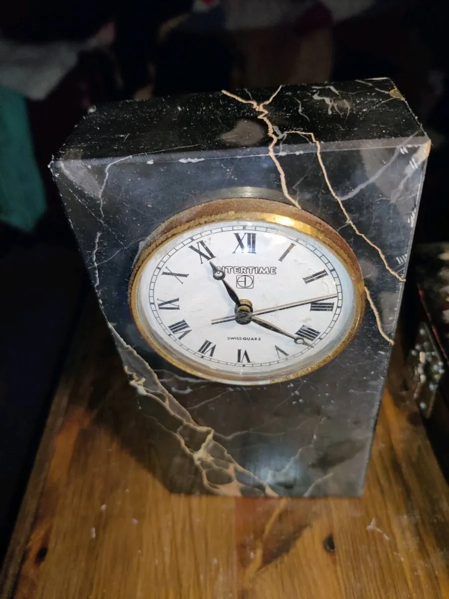 GENUINE BLACK MARBLE, 10"Tall Wide HEAVY Clock ! - Image 2