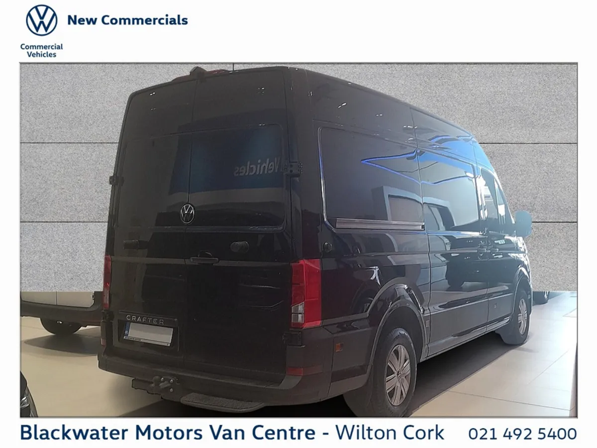 Volkswagen Crafter 35 Highline MWB 2.0TDI 177BHP A - Image 3