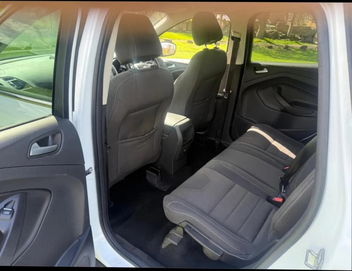 161 Ford Kuga 2.0 TDCI zetec 4 seats - Image 2