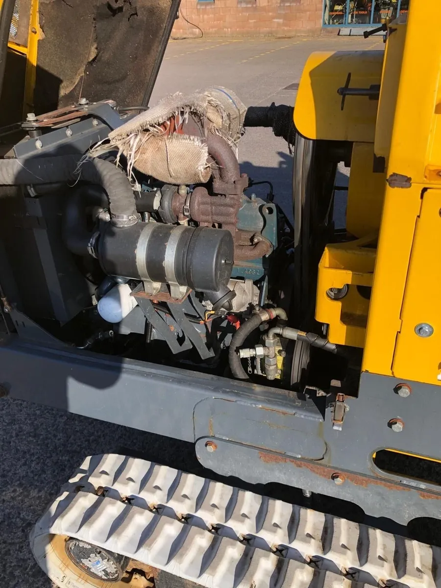 Greenmech Arbtrak200 Tracked Chipper - Image 4