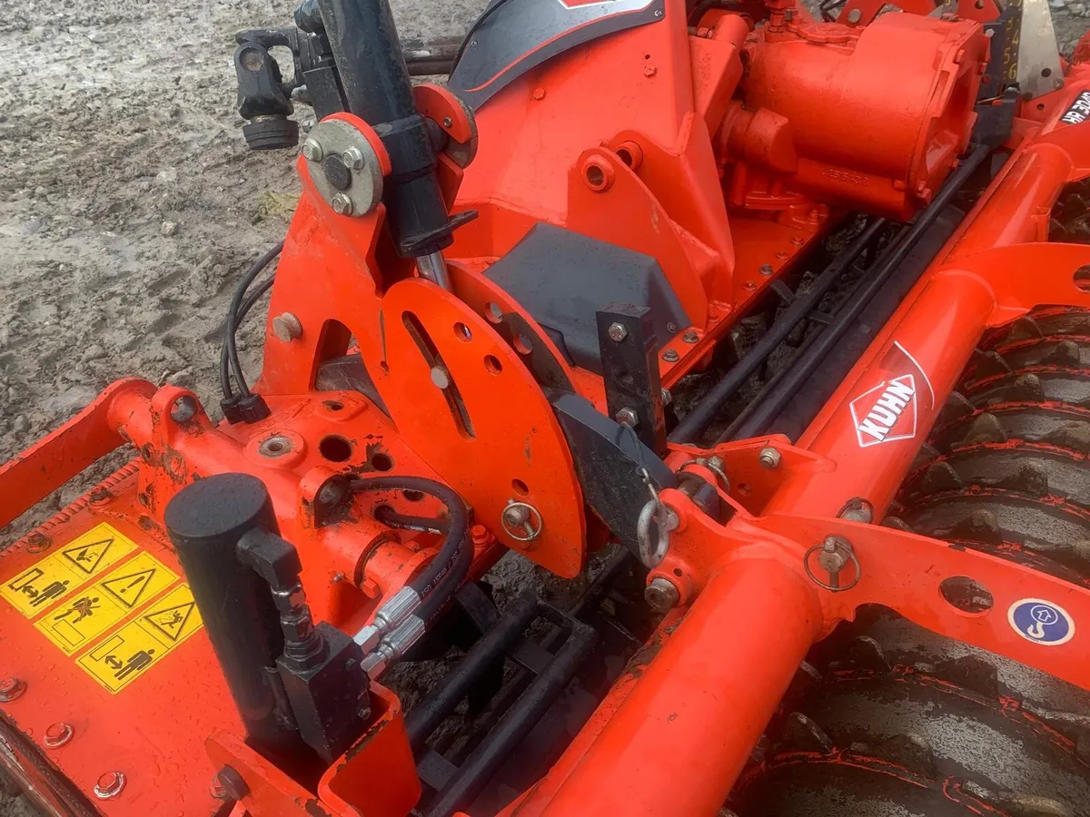KUHN HR3040 HEAVY DUTY POWER HARROW - Image 2