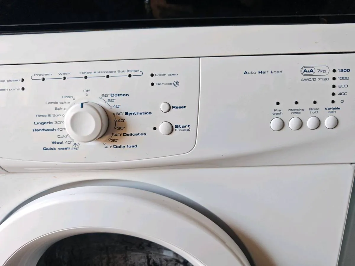 Whirlpool washing machine 7kg - Image 2