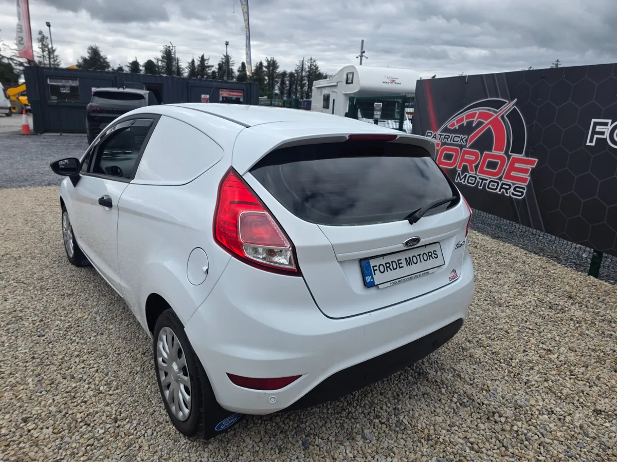 Ford Fiesta Van 2016 - Image 3