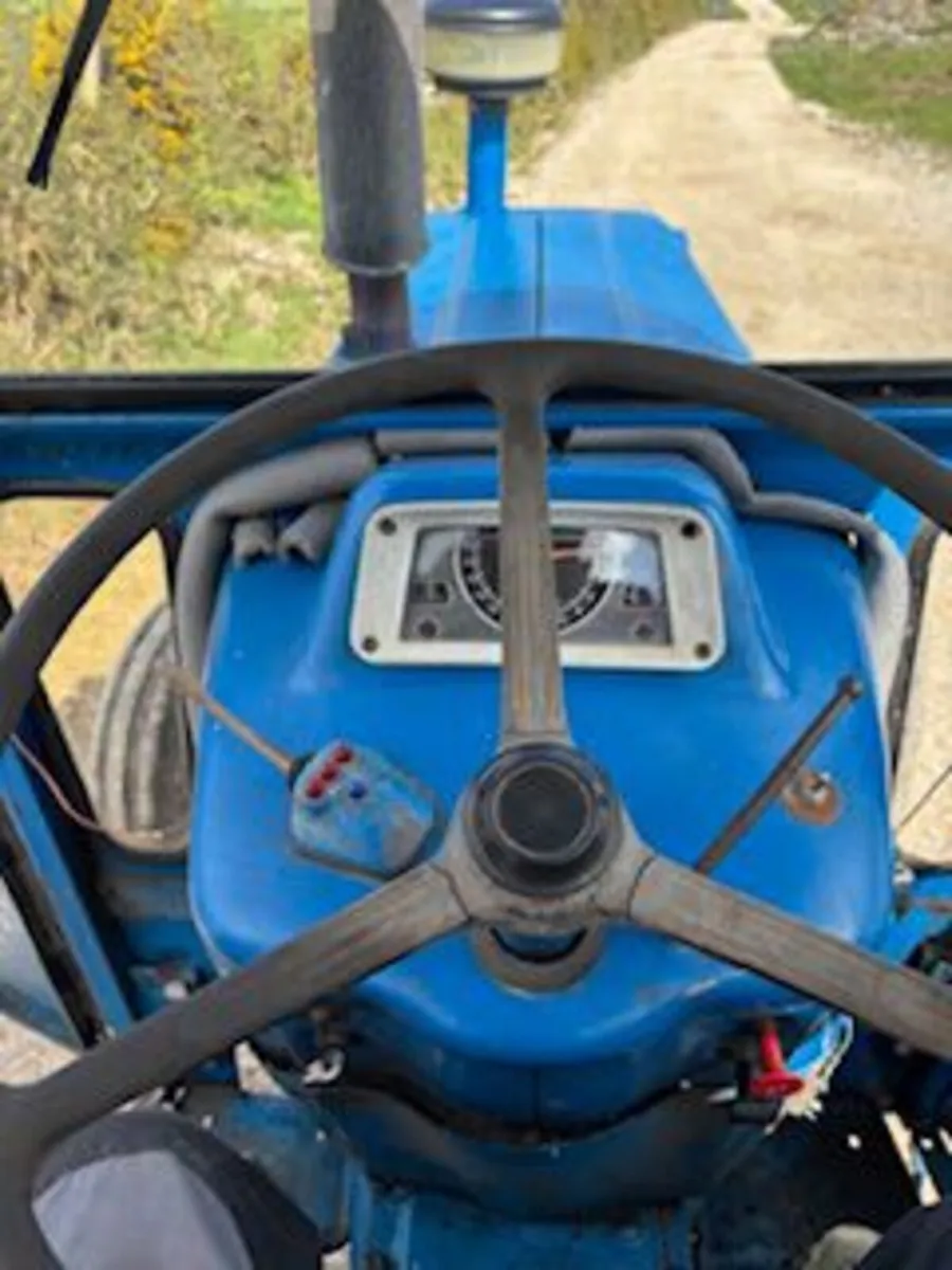 Ford Other 1975 - Image 4