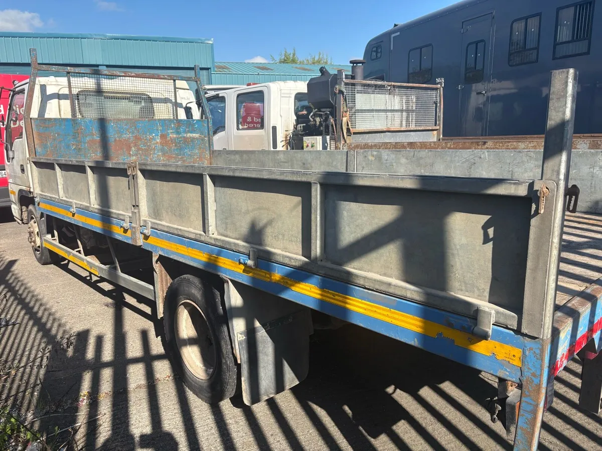 Isuzu NPR 4.8TD - Image 4