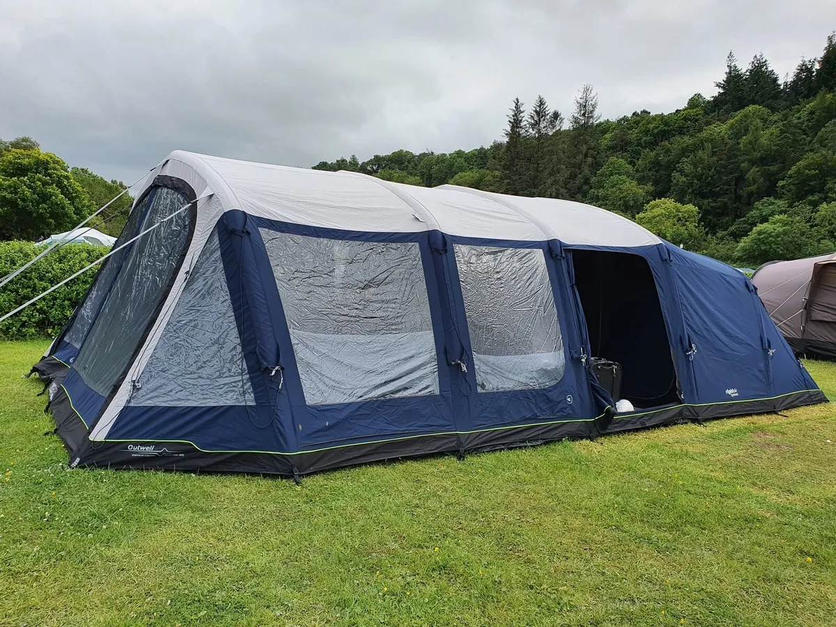 Tent - Image 1