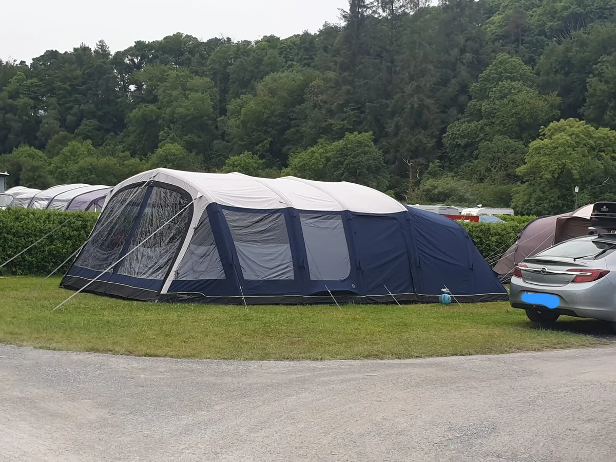 Tent - Image 2