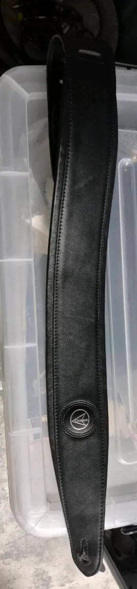 Oakman Leather Guitar Strap - Image 1