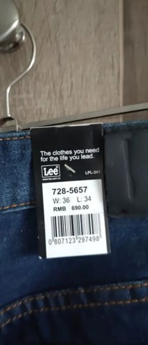 man jeans size W36 L34 - Image 3