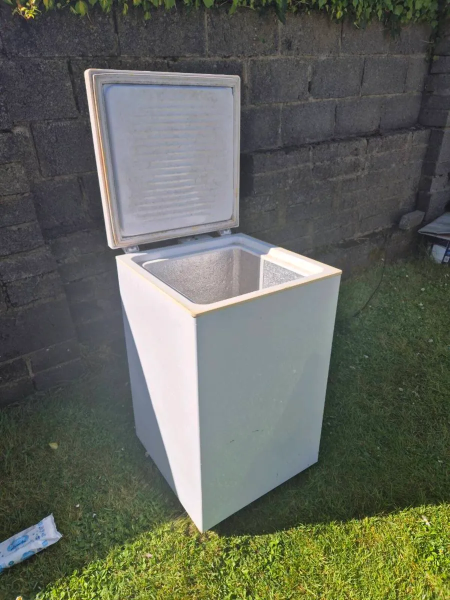 Chest freezer - Image 1
